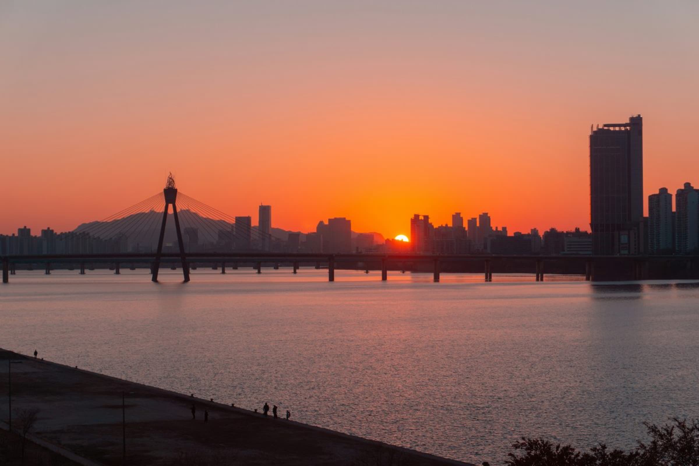 汉江与奥林匹克大桥上方的落日